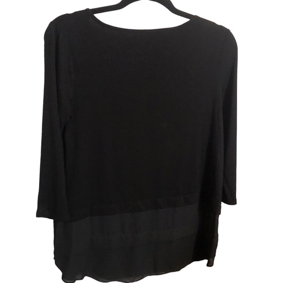 Vince Camuto Black 3/4 sleeve W mesh detail on bottom​ - Picture 2 of 4